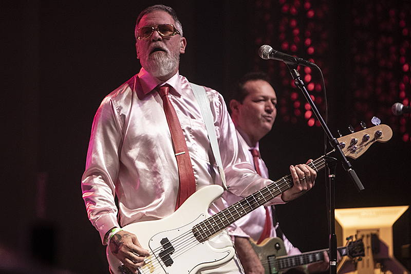 Me First and the Gimme Gimmes