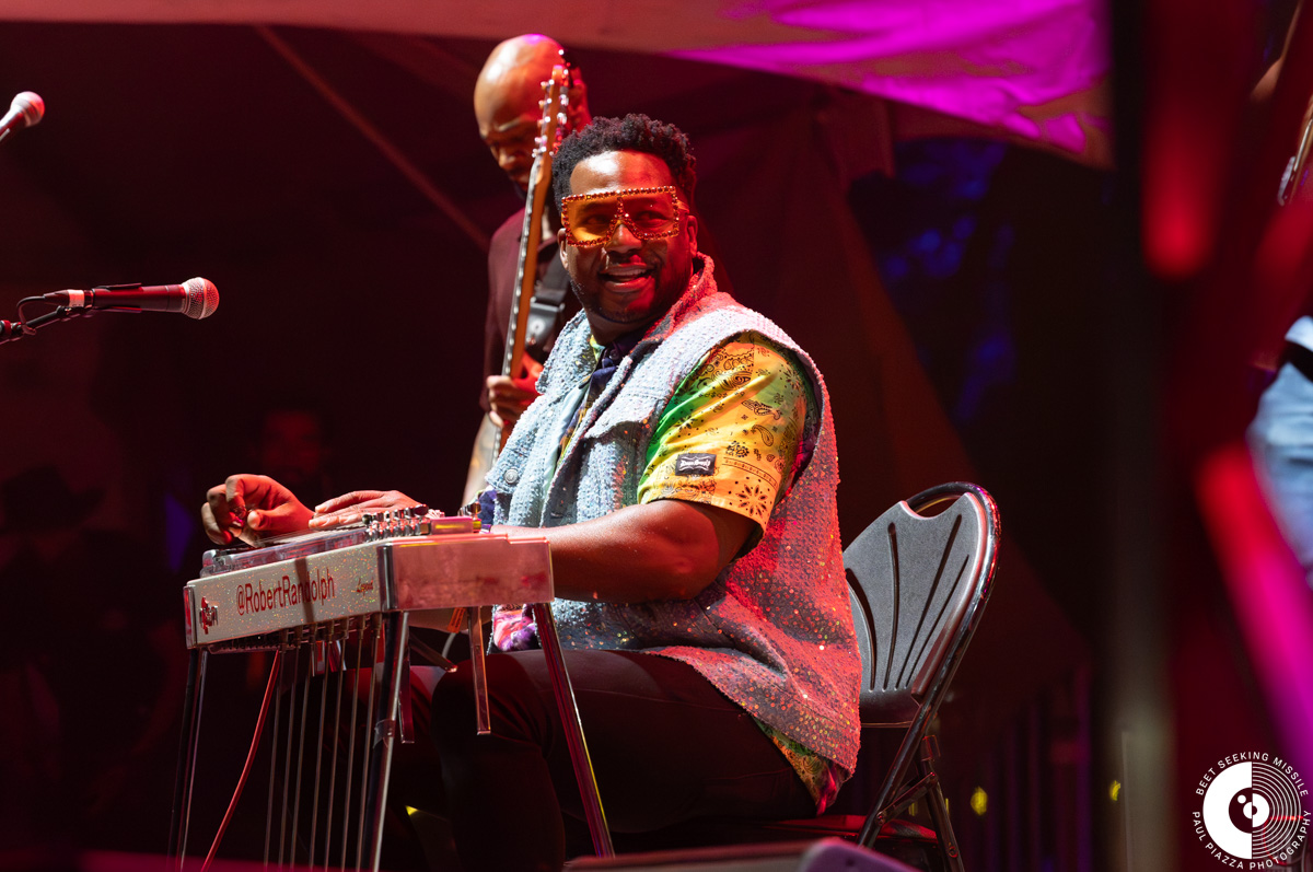 Robert Randolph of The Word